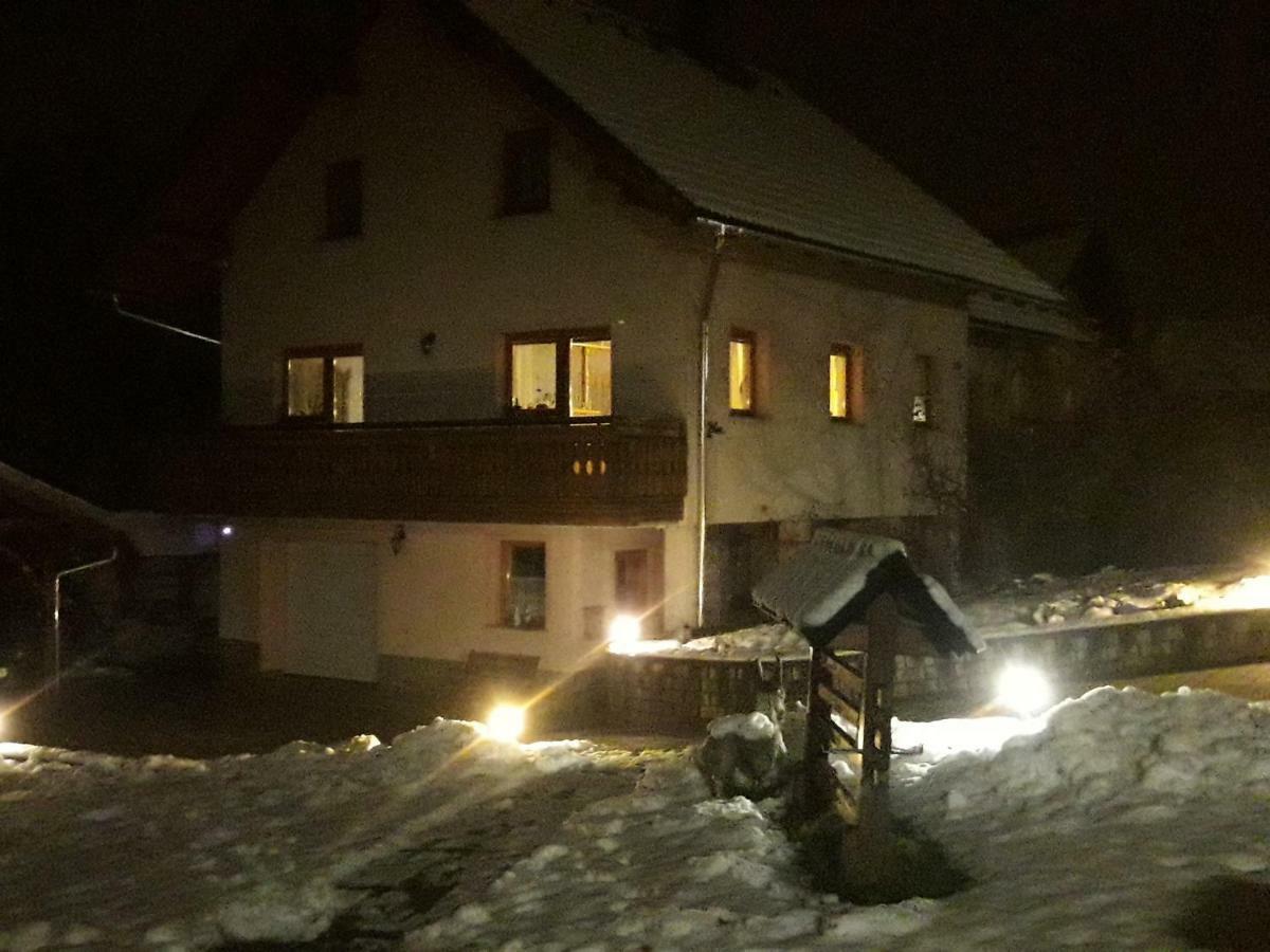 Apartma Marjetica Blejska Dobrava Kültér fotó