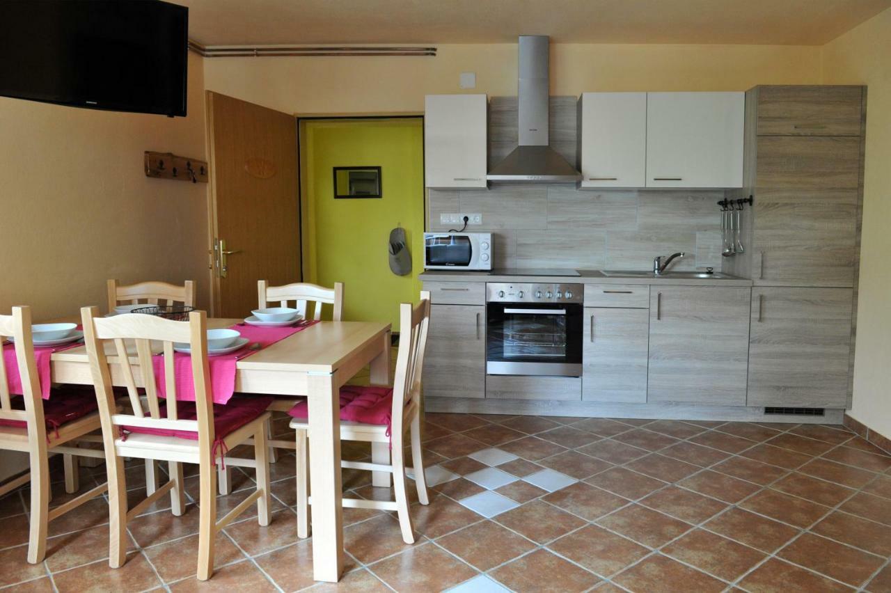 Apartma Marjetica Blejska Dobrava Kültér fotó